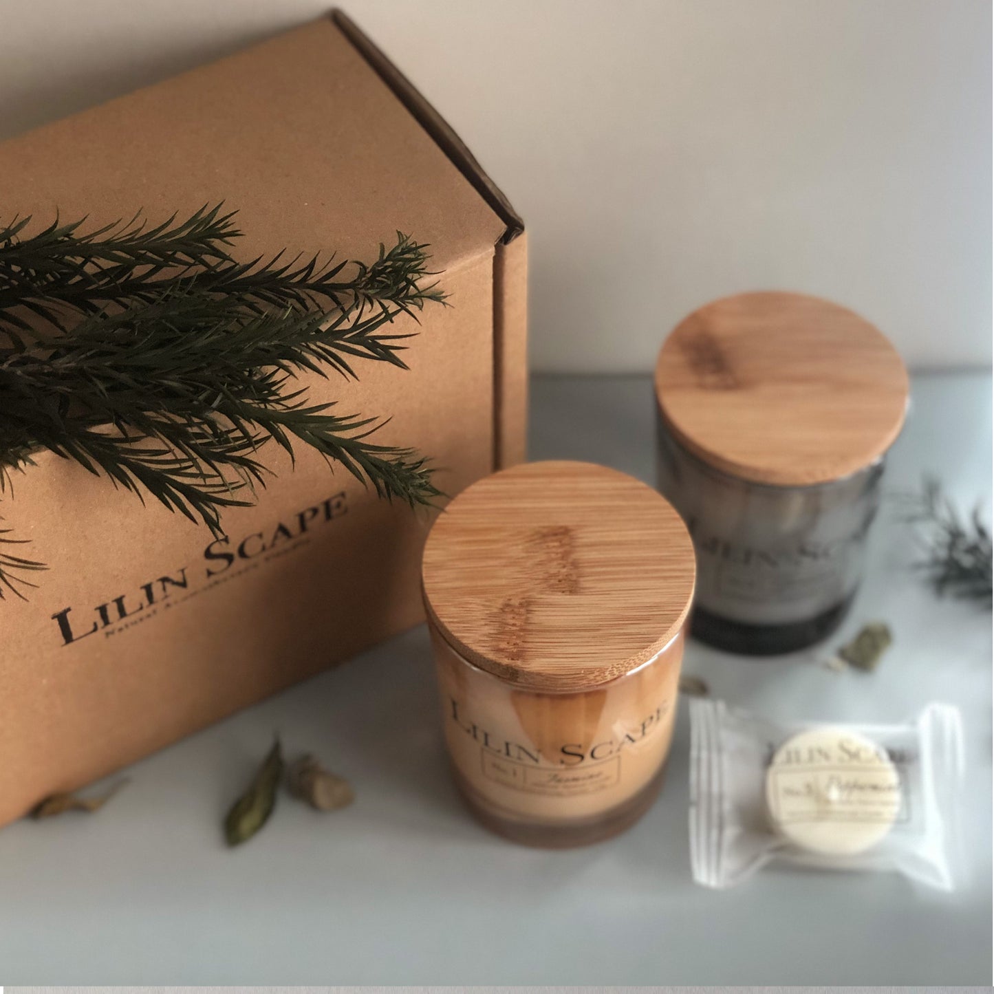 Classic Gift Box - 2 Classic Jar 110g Natural Aromatherapy Candle